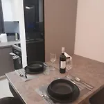 Prifti Luxury * فاليراكي