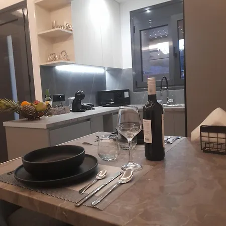 Prifti Luxury Фалираки